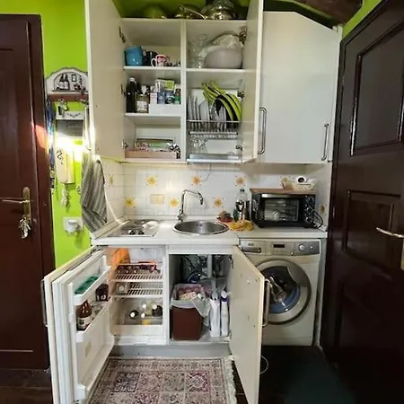 Cozy Mansard In The Old Town شقة